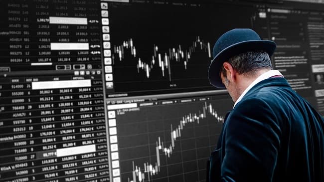 2020 was a year of extremes for investors, but it shouldn't change your approach going forward